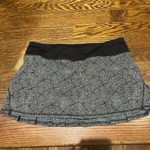 Lululemon pace setter skirt